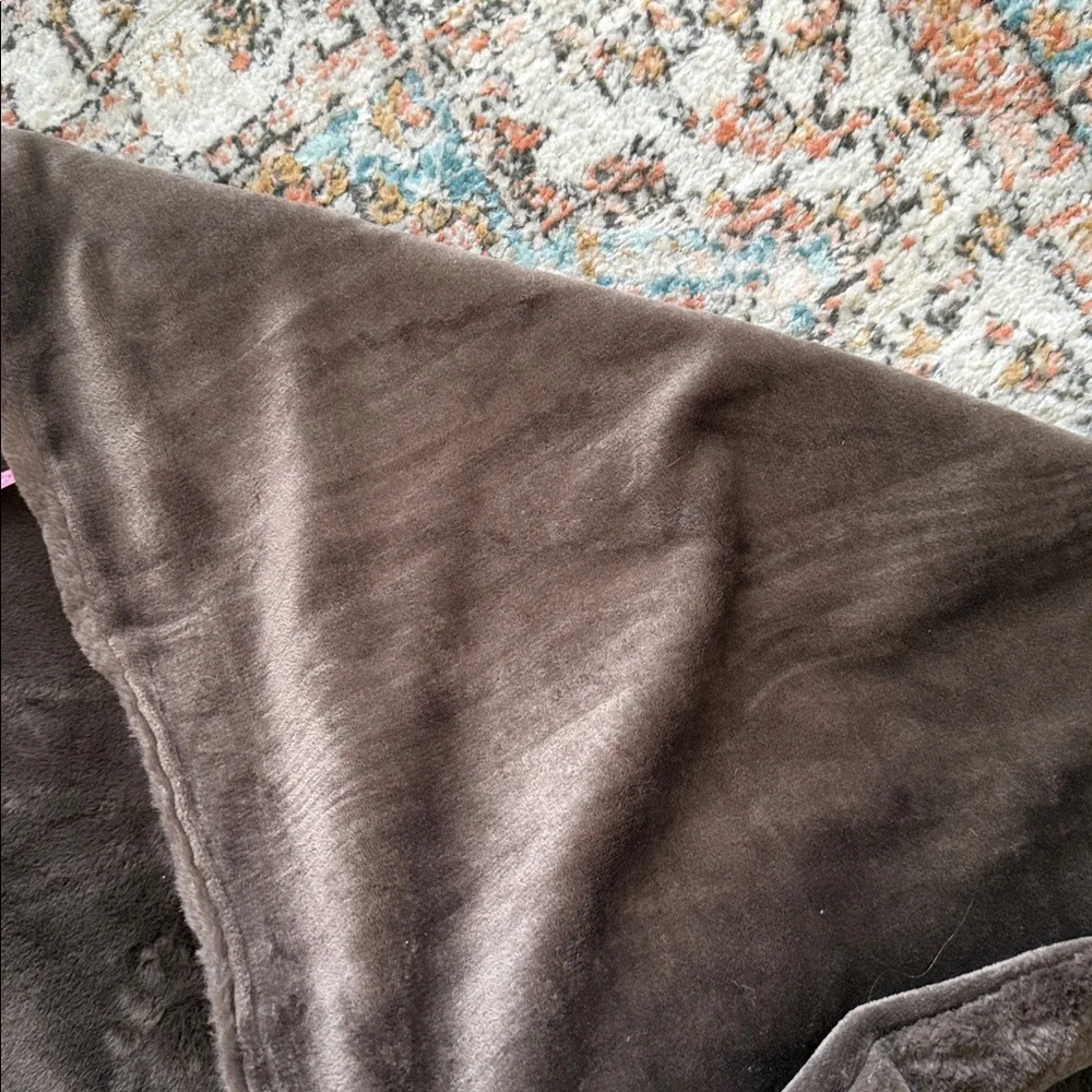 NEW- Unhide Lil' Marsh Blanket in Chocolate Hare